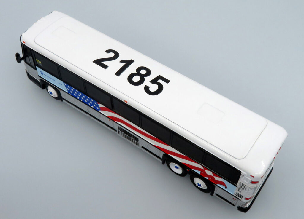 Iconic Replicas MCI D4000 MTA NYC Transit 9/11 Memorial Bus 87-0567