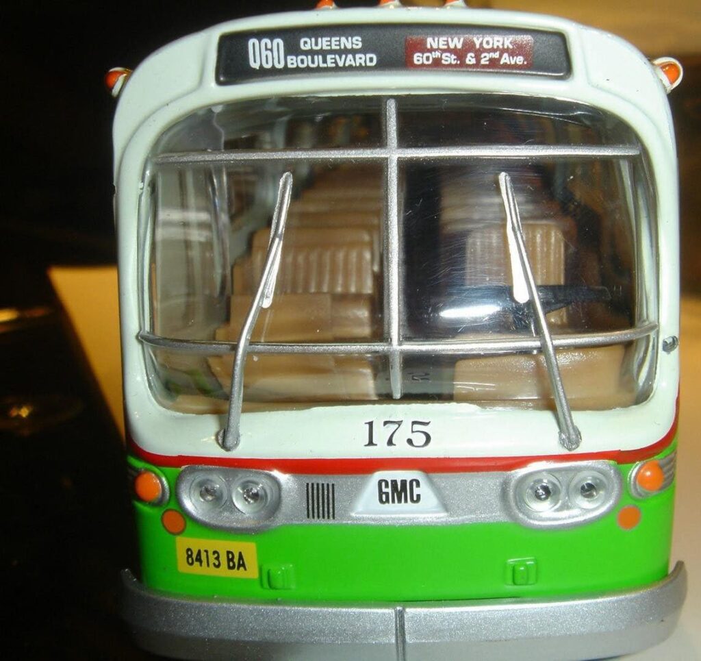 Corgi Fishbowl Bus Green Bus Lines New York C54315