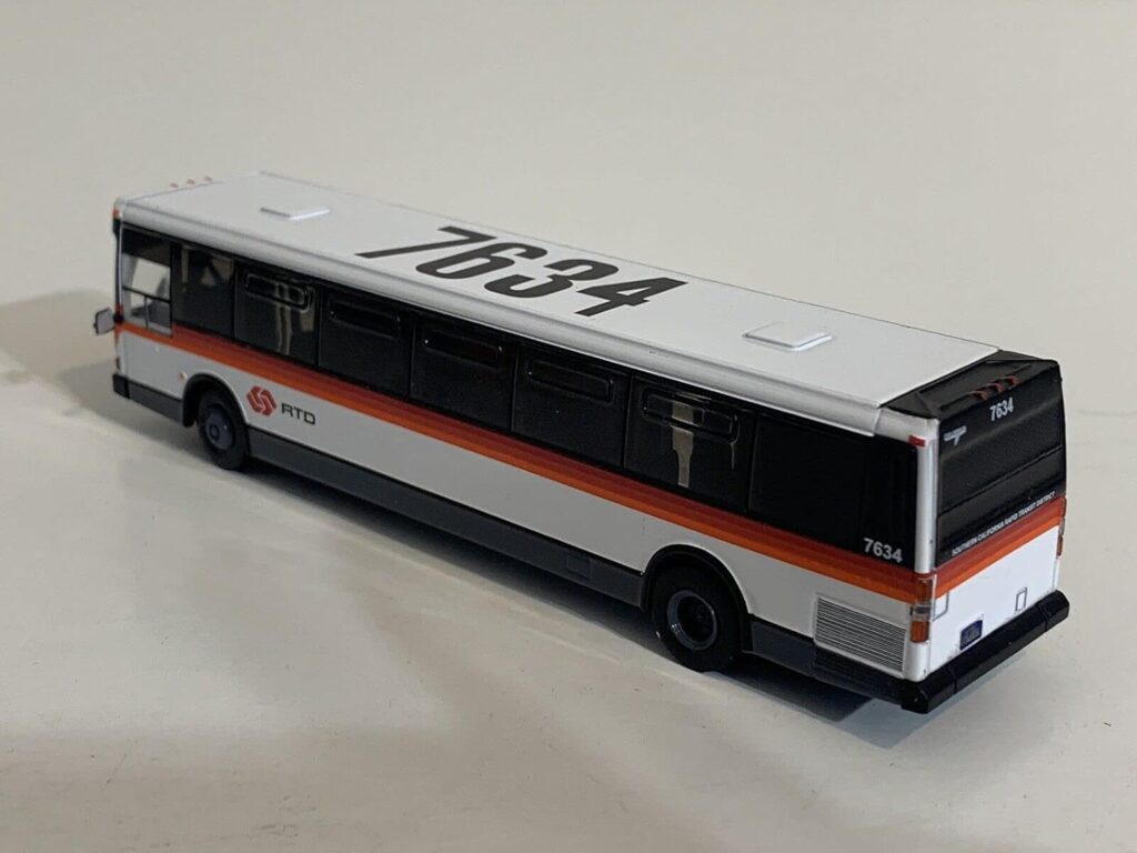 Iconic Replicas Grumman 870 Transit Bus RTD Los Angeles 87-0412